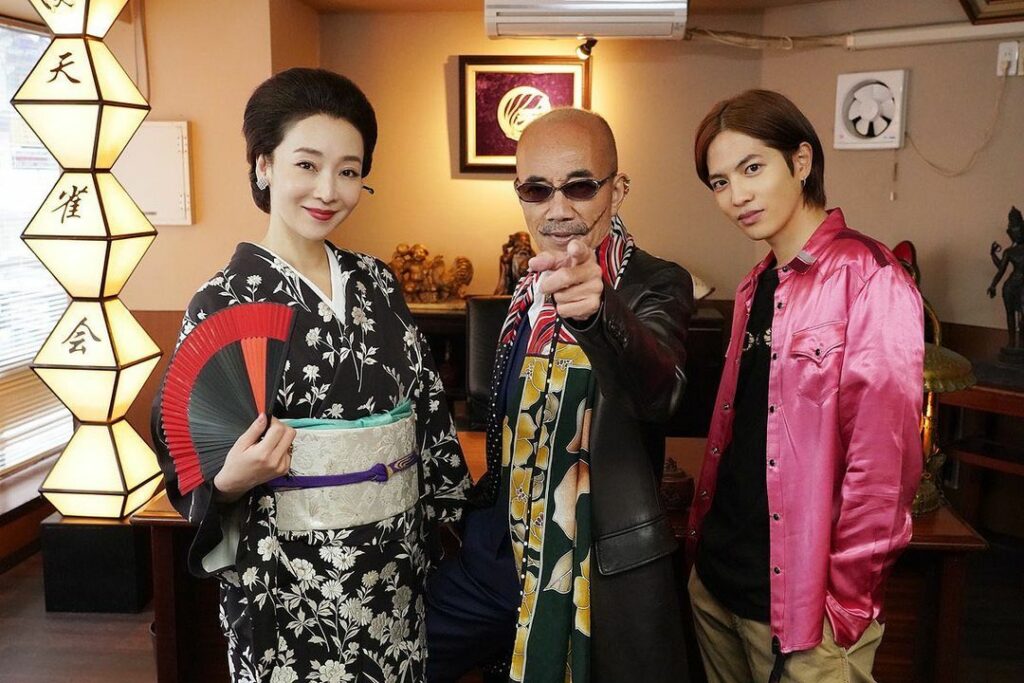 .
＼週の真ん中、水曜日／

みなさん大好き天雀会の
オフショットをお届け

劇場で天雀会メンバーも
みなさんからのカチコミ
お待ちしてます…！

#極主夫道ザ...