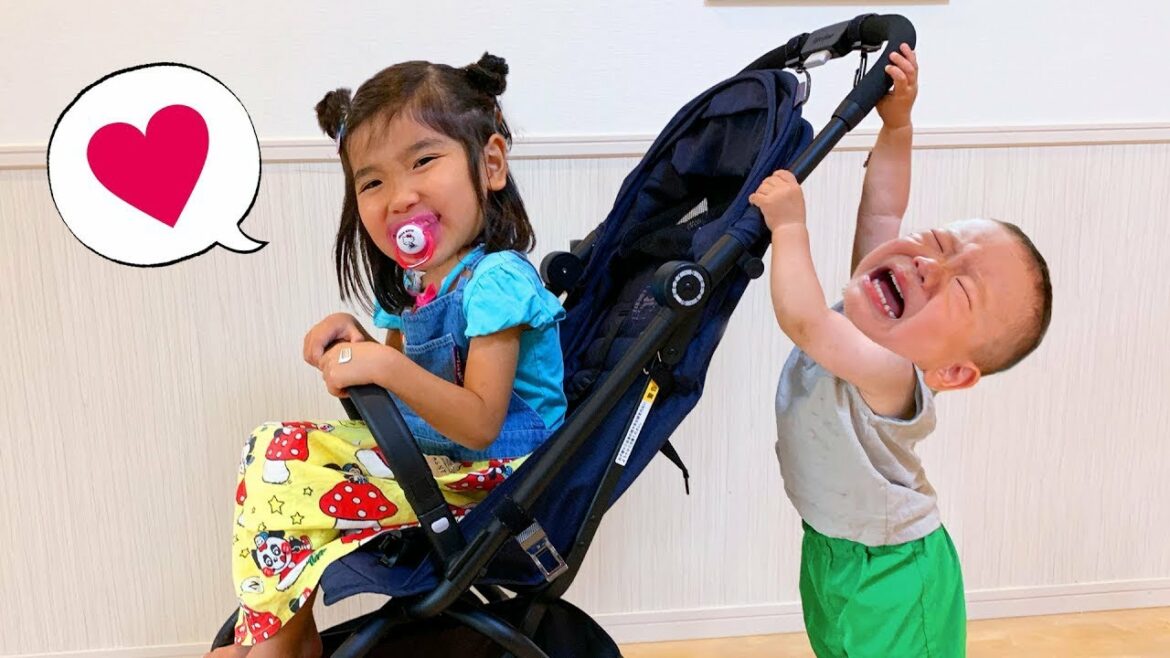 【寸劇】みのちゃんはいつでも赤ちゃんになりたい！素敵なお姉ちゃんになって赤ちゃんのお世話できるかな？＊Mino Pretend nanny　教育　こたみのチャンネル