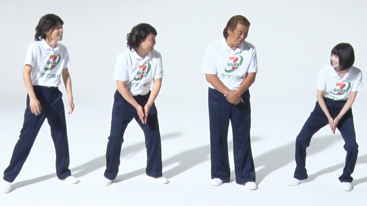 あのちゃん、キレキレMのポーズにCOWCOW&長州力も内ももに効くストレッチと認める／セブン銀行CMメイキング＋インタビュー