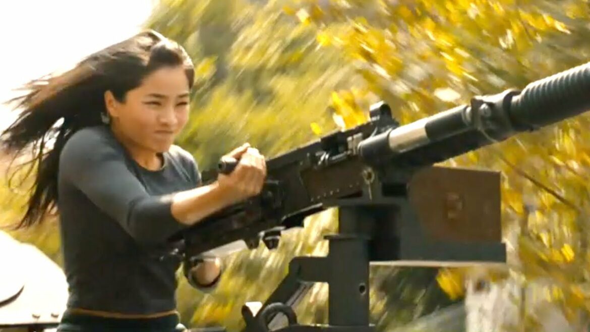 ワイスピ日本人キャスト初の新ファミリー参戦、アンナ サワイがマシンガンをブッ放す!映画『ワイルド・スピード/ジェットブレイク』本編映像 ワイスピ日本人キャスト初の新ファミリー参戦、アンナ サワイがマシンガンをブッ放す!映画『ワイルド・スピード/ジェットブレイク』本編映像