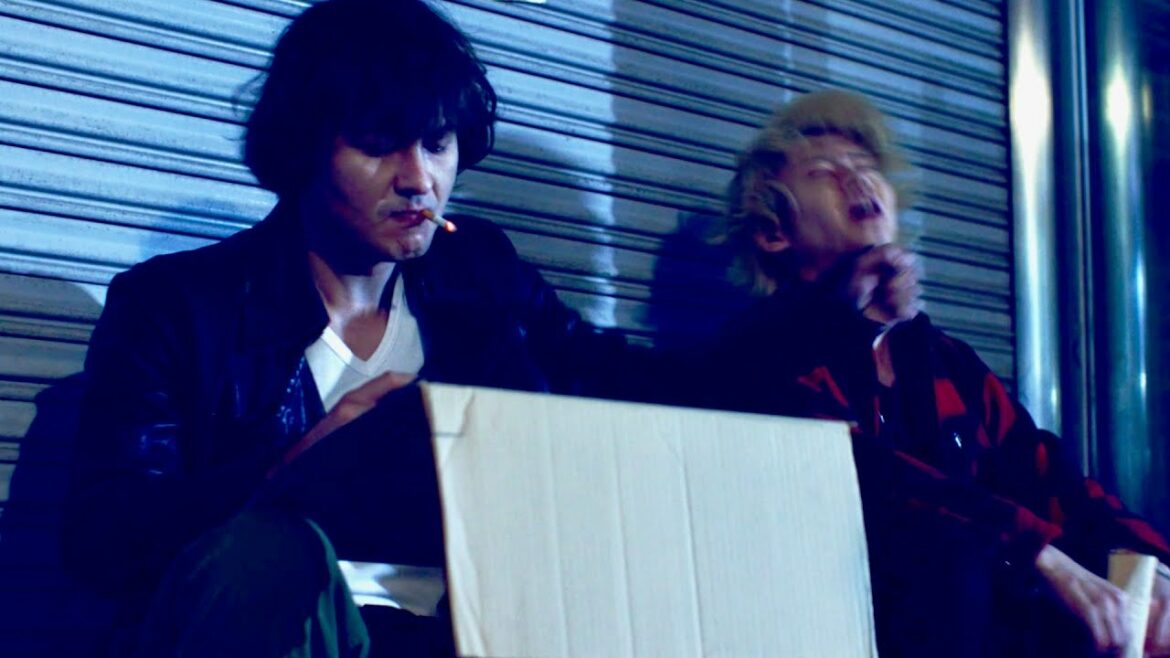 藤田玲×佐藤流司、激しいドツキ合い！最も危険でハードなアウトロー役に挑む／映画『アウトロダブル』予告編