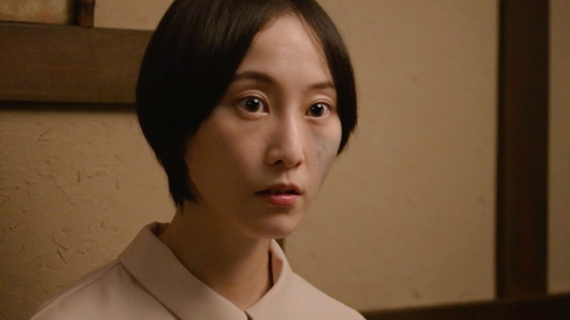 松井玲奈、中島歩の真っ直ぐな言葉に固かった心を溶かされて／映画『よだかの片想い』本編映像