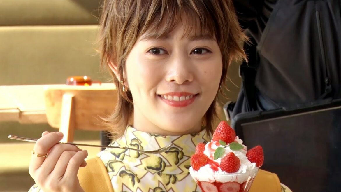 高畑充希、目に前の美味しそうなパフェに釘付け!?／ファンケル「カロリミット」CM＋メイキング