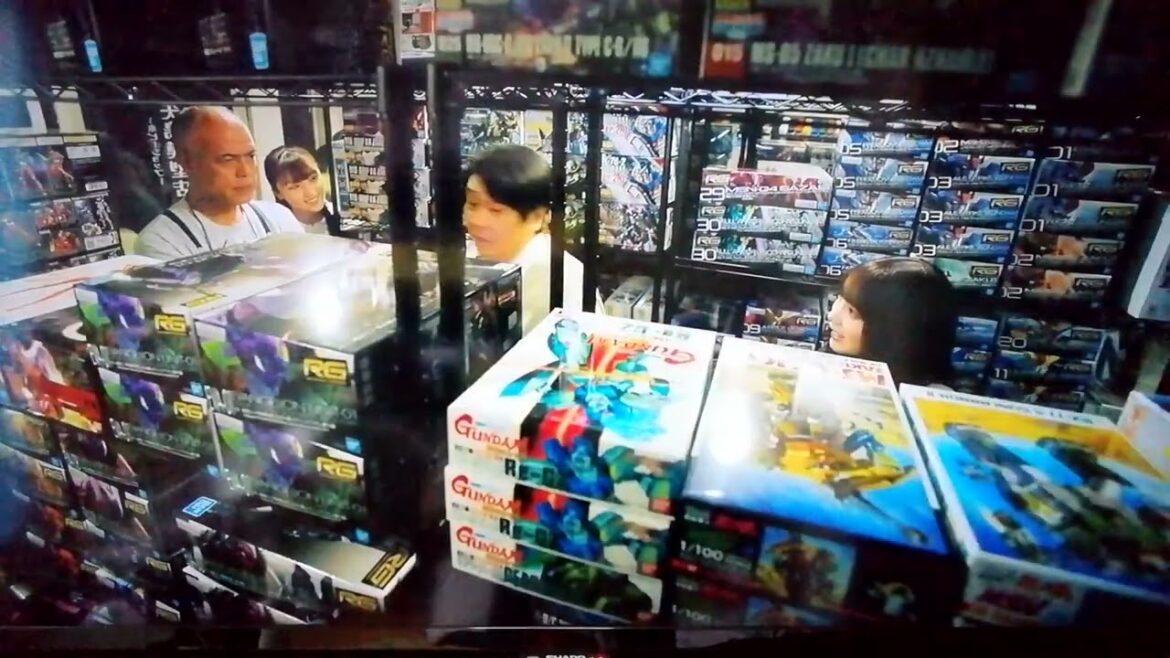 量産型リコ　顔インパクトある模型店主役の田中要次さん