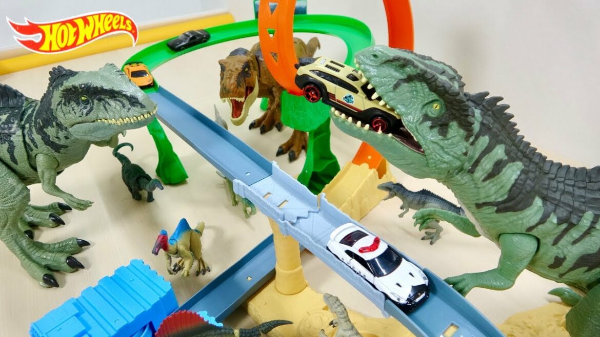 超巨大恐竜!ギガノトサウルスがミニカーを食べる!! ホットウィール ジュラシックワールド トラックセット
