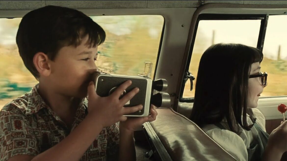 スピルバーグ 映画に夢中になった少年時代、この物語を語らずにキャリアを終えることは想像つかない／映画『フェイブルマンズ』