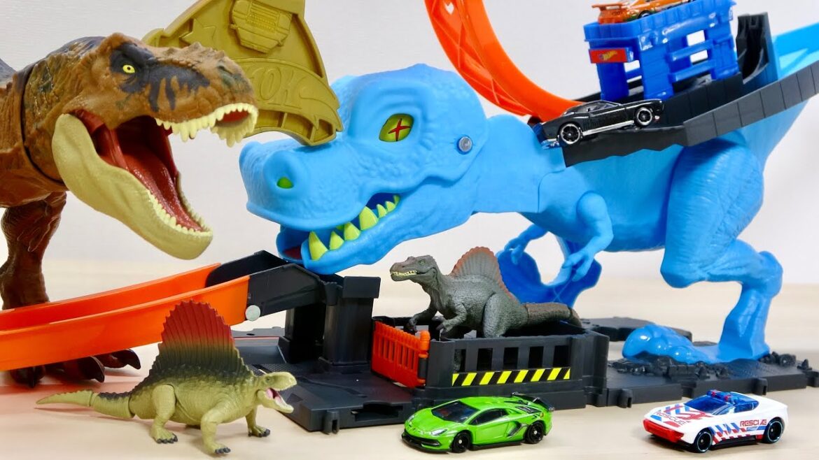 ミニカーが恐竜の体を突っ走る!! ホットウィール T-REX Chomp Down