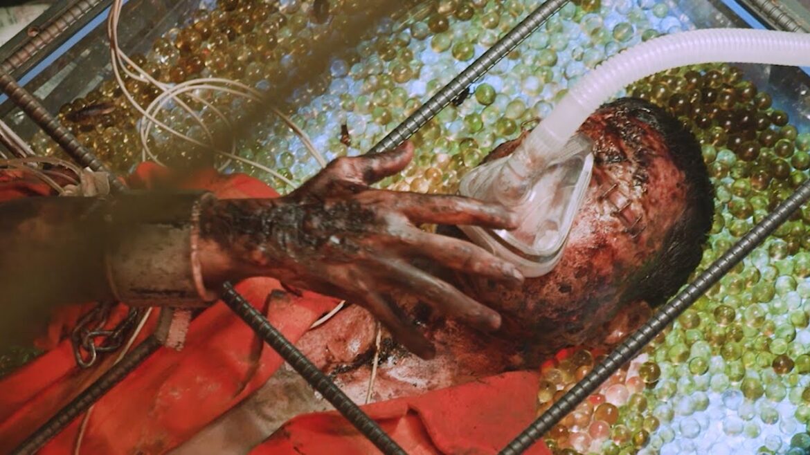 【ネタバレあり】怪人の正体が判明！映画『オオカミ狩り』特別映像