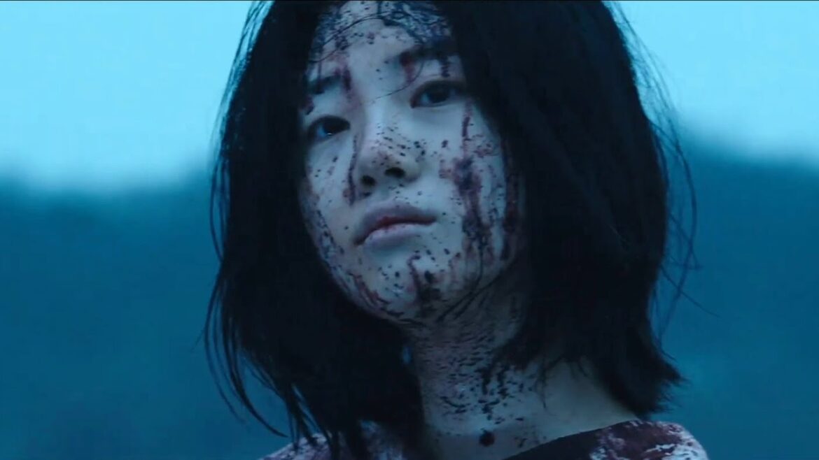 血まみれの少女、それは遺伝子操作によって生み出された魔女／映画『THE WITCH／魔女 ー増殖ー』本編映像