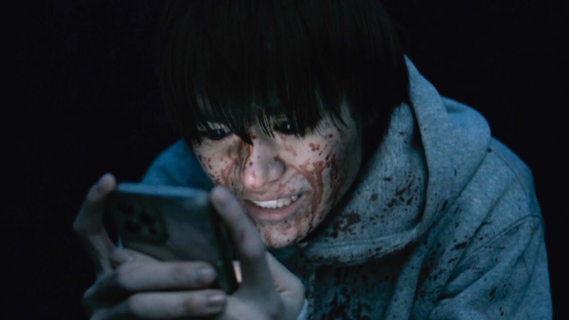 “たすけて”森の狂気が迫りくる…都市伝説“最恐”ホラーついに映画化／映画『ヒッチハイク』特報