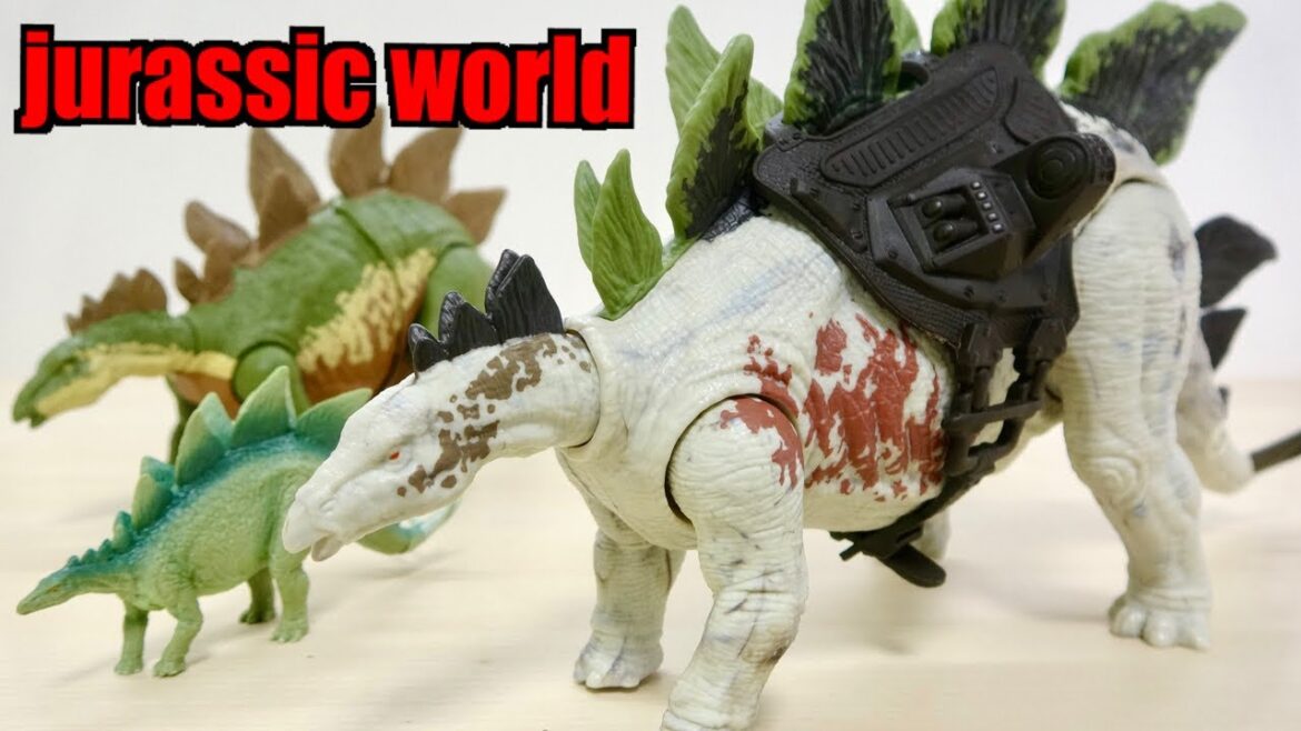 人気の高い草食恐竜☆ ジュラシックワールド DINO TRACKERS 尻尾を上下左右に動かせる!ステゴサウルス