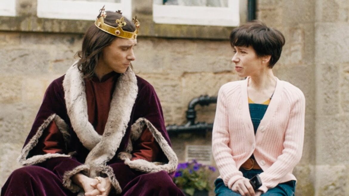 500年不明だった英国王の遺骨、見つけたのは1人の主婦だった／映画『ロスト・キング 500年越しの運命』予告編