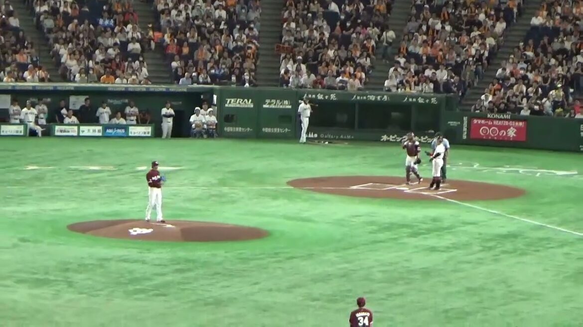 2023年6月18日　セ・パ交流戦　巨人対楽天①　1回裏　岡本和真がフェンス直撃の二塁打で巨人が先制点を挙げる
