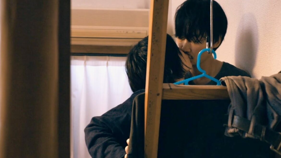 綾野剛の不器用な優しさ、さとうほなみが…映画『花腐し』本編映像