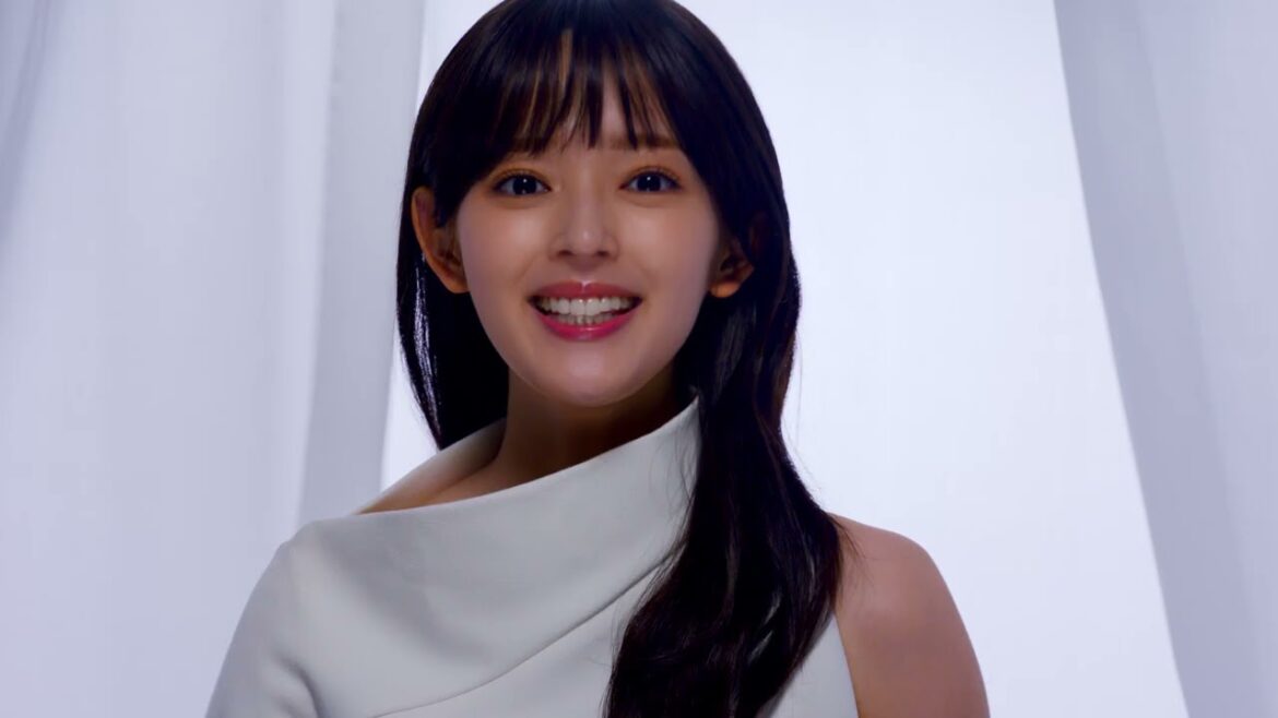 医療脱毛のレジーナクリニックCM「Change ME!」篇 15秒 #3 矢作穂香 藤森慎吾