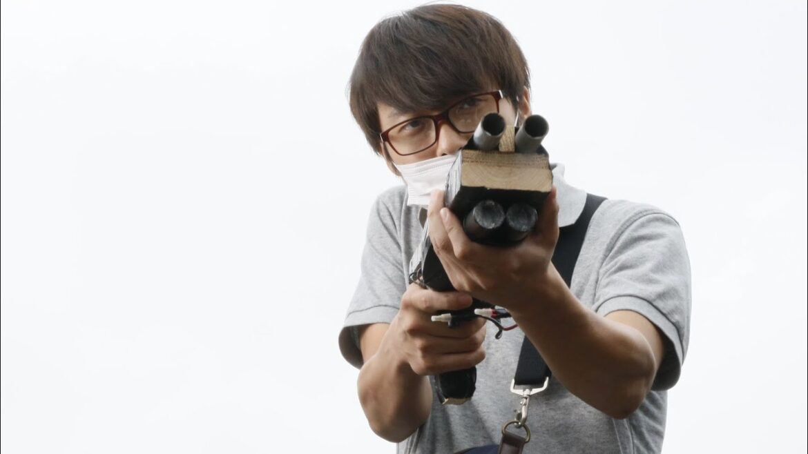 『REVOLUTION +1』『ゆきゆきて、神軍』…心がザワつく「気がかり」な15作品／特集上映『気がかりな映画特集』予告編