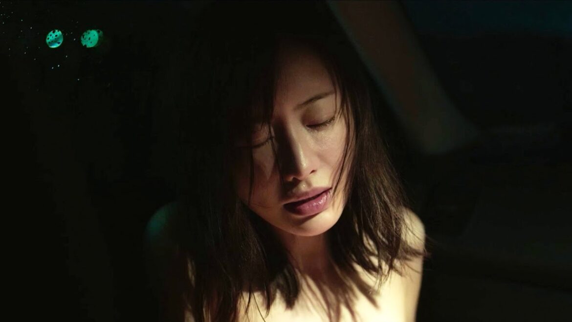 松本まりから心を縛りつけられた女たち／映画『湖の女たち』特別予告【女たち編】