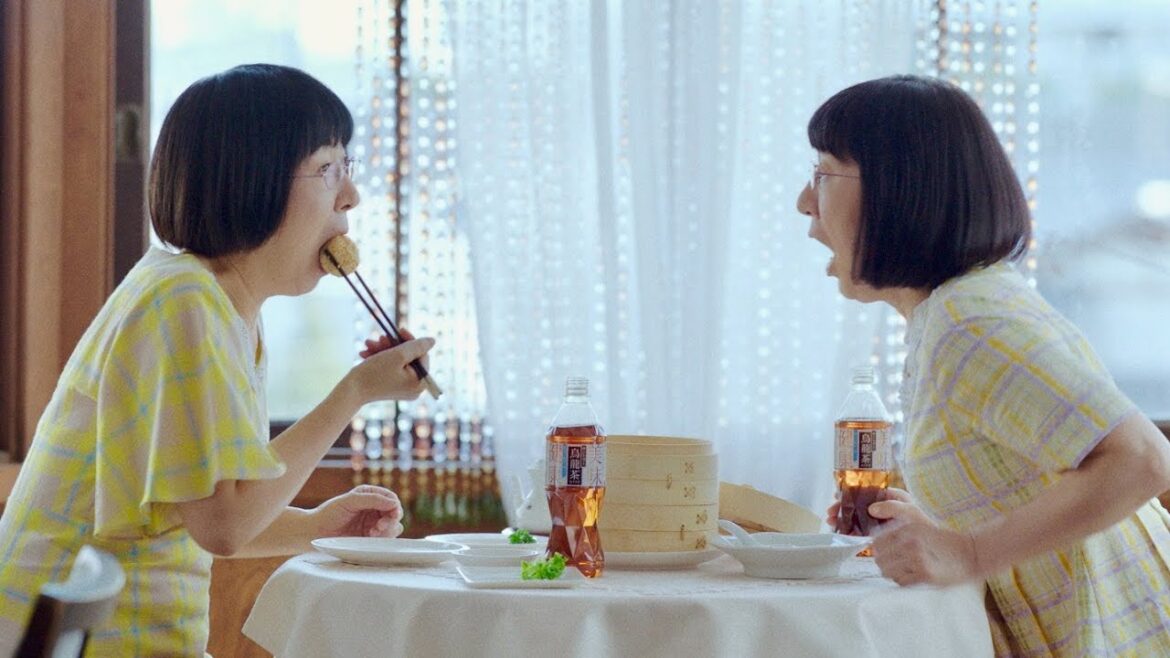 阿佐ヶ谷姉妹が「ラムのラブソング」を中国語で可愛く歌唱／サントリー烏龍茶 CM＋メイキング＋インタビュー