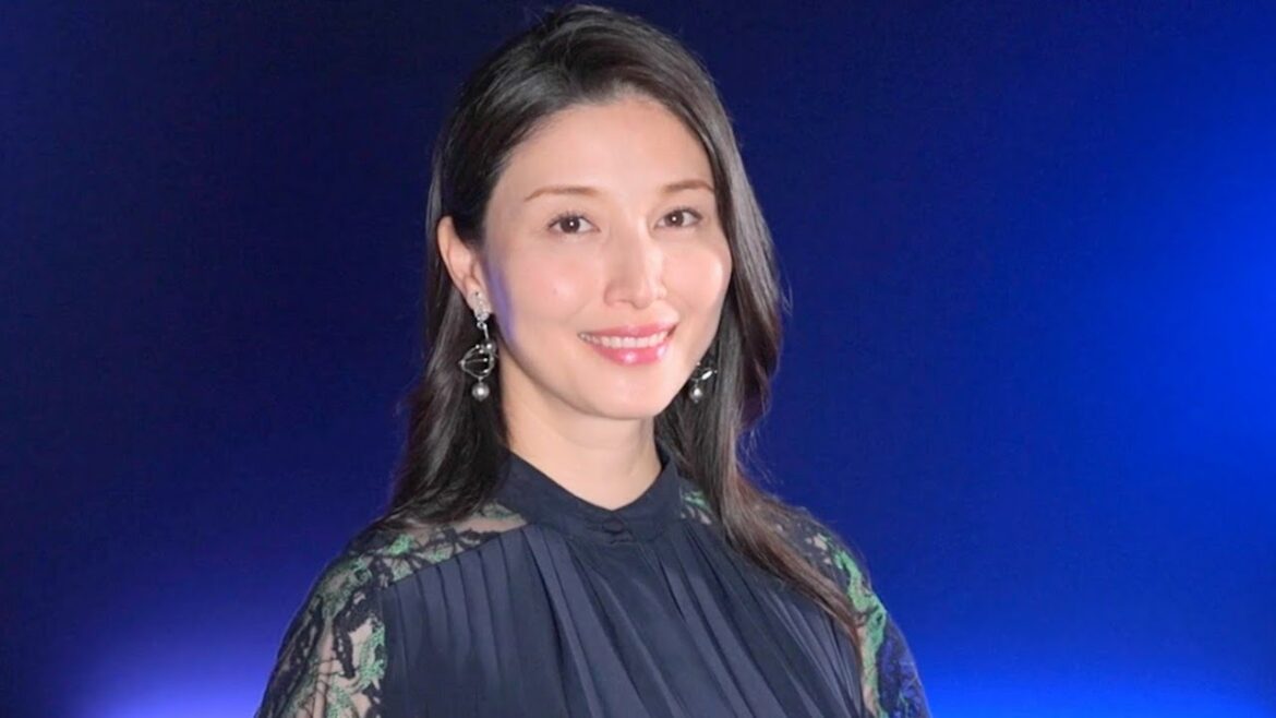 橋本マナミ、グラビアとの共通点は「男性を喜ばせること」／『潜入！ウラ社会見学』第2話本編映像
