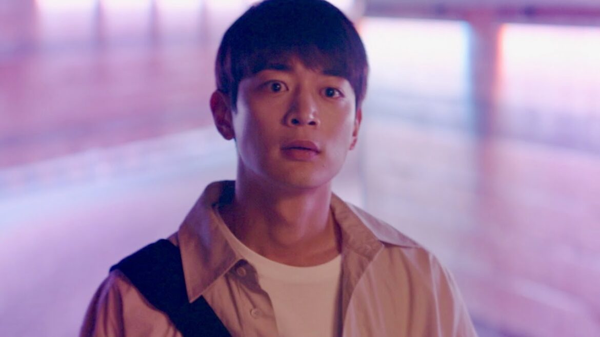 SHINee・ミンホ、不思議な手紙に導かれ素敵な女性と巡り合う!?映画『ニューノーマル』本編映像