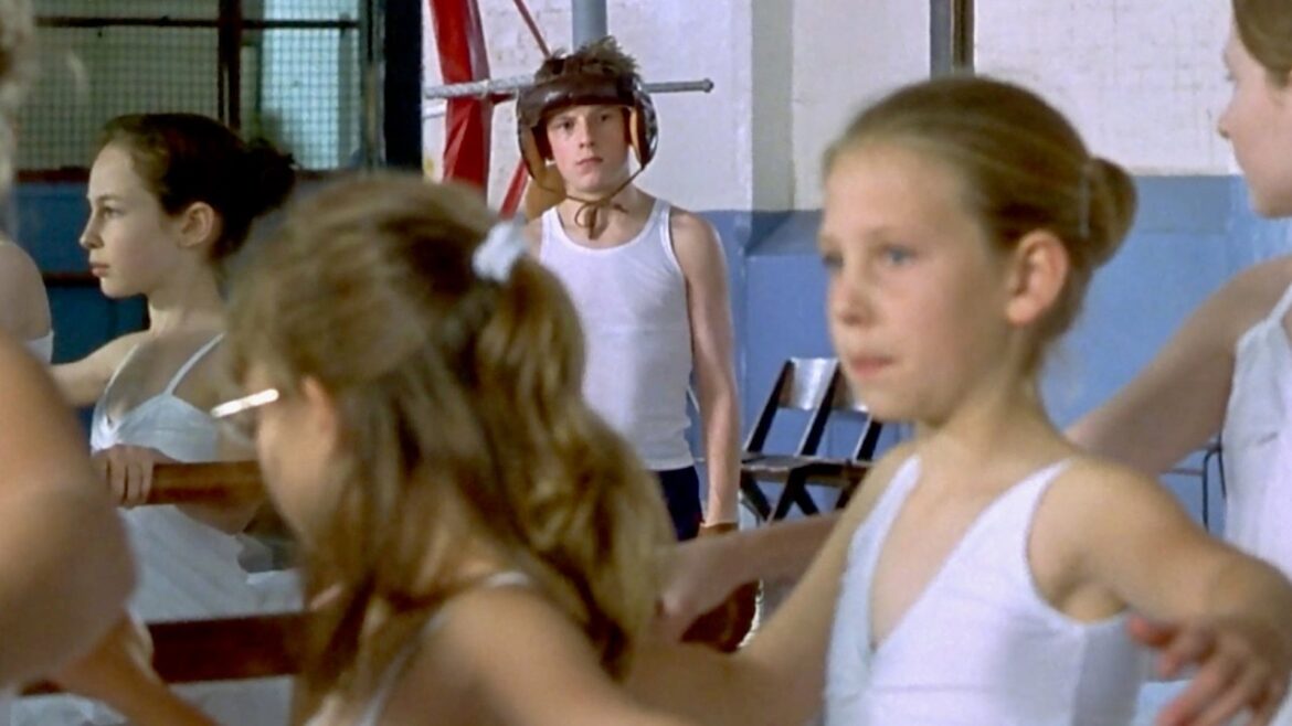 僕の夢はロイヤル・バレエ団で踊ること!不朽の感動作『リトル・ダンサー デジタルリマスター版』予告編 僕の夢はロイヤル・バレエ団で踊ること!不朽の感動作『リトル・ダンサー デジタルリマスター版』予告編