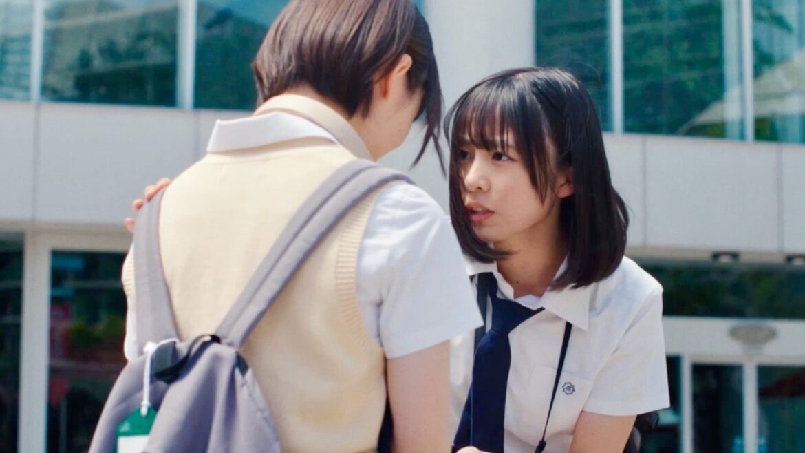 日向坂46、バラバラになった修学旅行！キャラの個性満載な映画『ゼンブ・オブ・トーキョー』本編映像