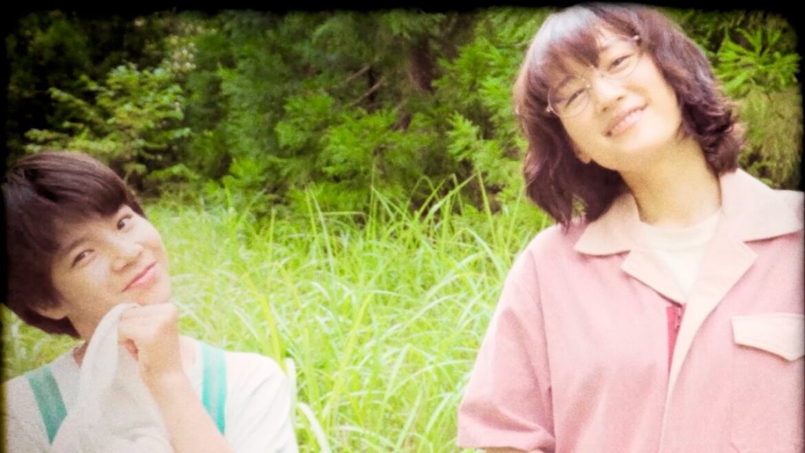 綾瀬はるか＆大沢一菜、Bialystocksの主題歌「Mirror」にのって無邪気に遊びながら笑顔／映画『ルート29』特別メイキング映像