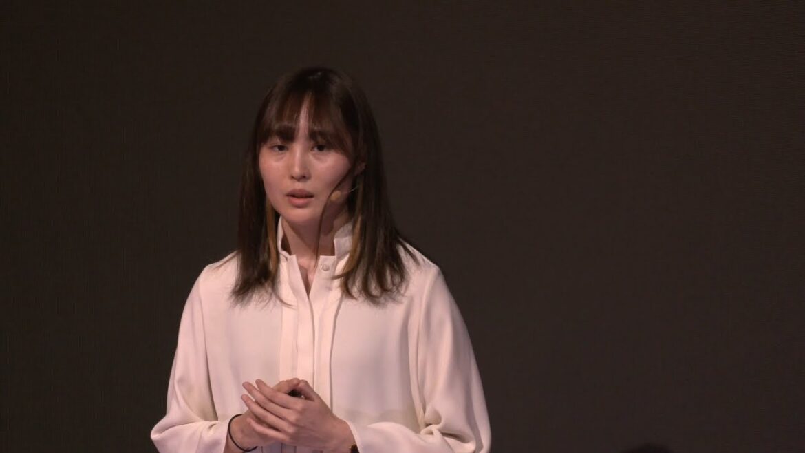 映画から学ぶ人生のヒント / Life Lessons from Films | 松本 花奈 | TEDxKeioU