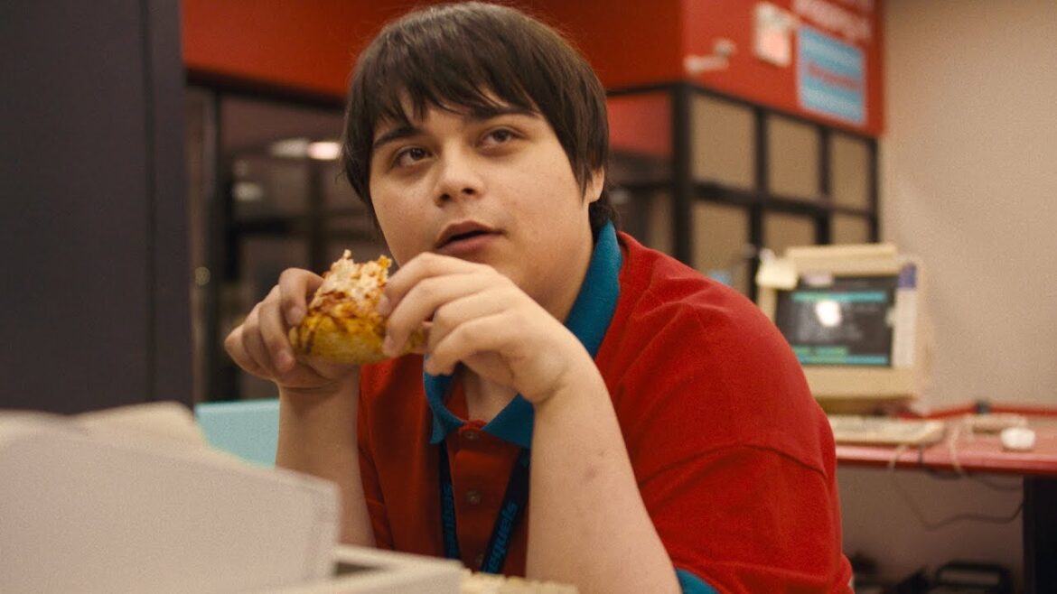 行く先々でトラブルを起こす映画好き高校生!青春コメディ映画『I Like Movies アイ・ライク・ムービーズ』予告編 行く先々でトラブルを起こす映画好き高校生!青春コメディ映画『I Like Movies アイ・ライク・ムービーズ』予告編