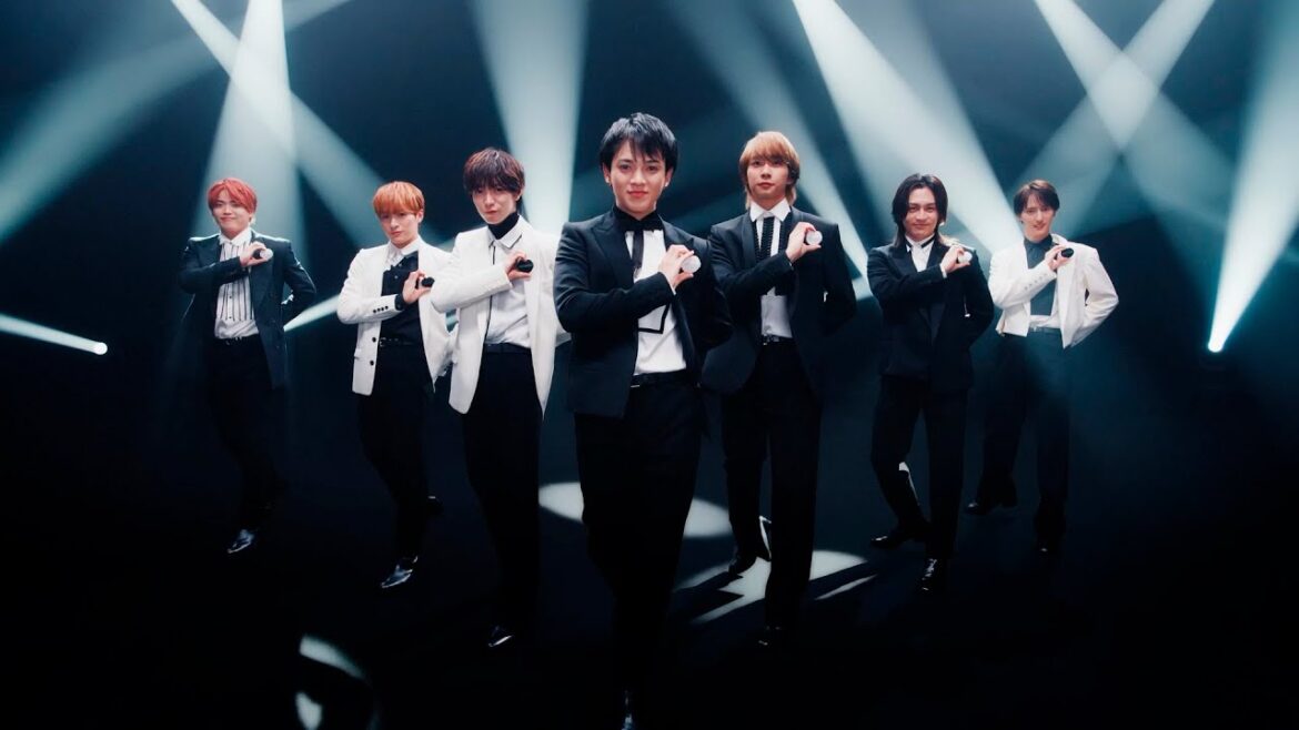 Travis Japan、楽曲「Golden Girl」にのってパフダンスを初披露／bior organics エアレスクッションパフダンス編