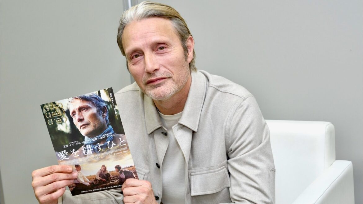 マッツ・ミケルセン、日本語で「観てね」／映画『愛を耕すひと』マッツ・ミケルセン コメント
