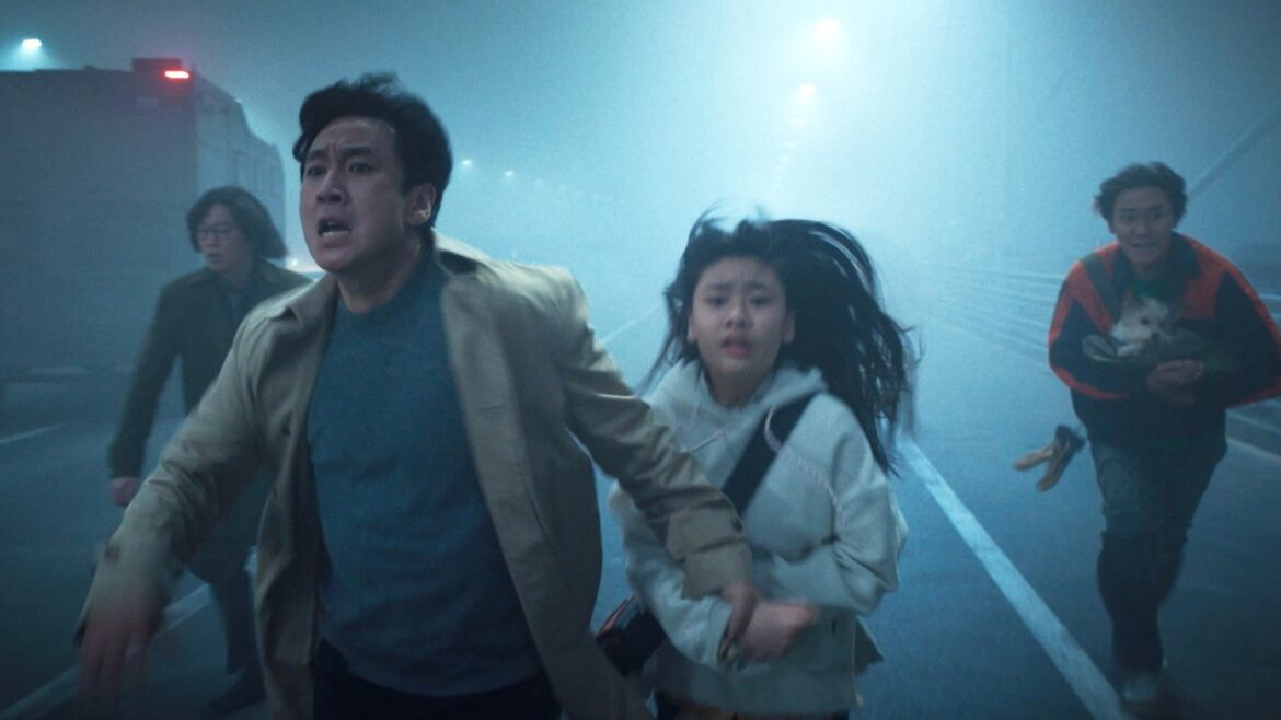 『新感染』制作陣が放つパニックスリラー！それは1つの事故から始まった…／映画『プロジェクト・サイレンス』WEBスポット3種類