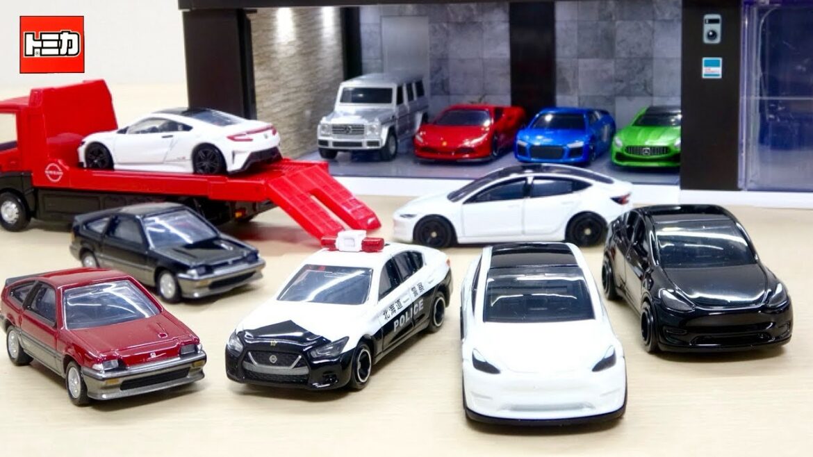 トミカの最高級 電動シャッターガレージに感動! 2月のトミカの新車 初回特別仕様はテスラ モデルY, スカイライン パトロールカー