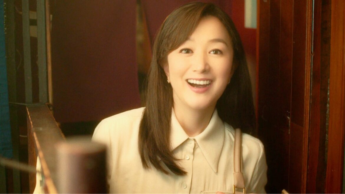 鈴木京香、昭和の酒場で時代を越えて一人二役/「サッポロサワー 氷彩1984」新CM+インタビュー+メイキング 鈴木京香、昭和の酒場で時代を越えて一人二役/「サッポロサワー 氷彩1984」新CM+インタビュー+メイキング