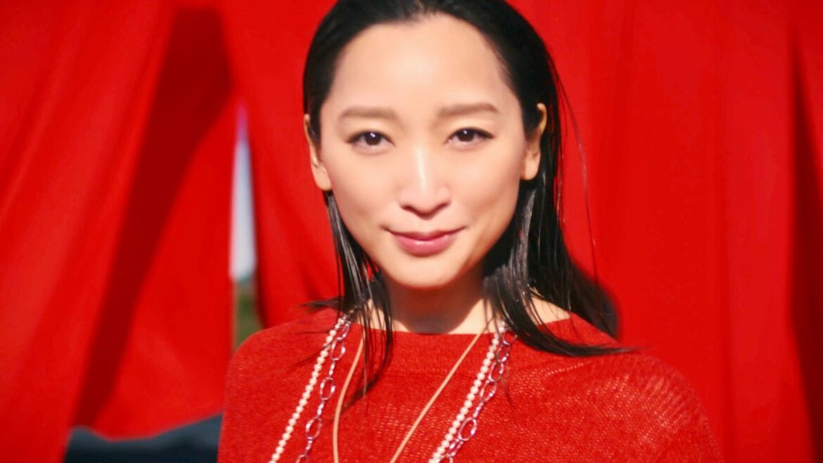 杏、最新春夏コーデ！最近幸せを感じた瞬間とは？／『23区』ファッションムービー＋メイキング＋インタビュー