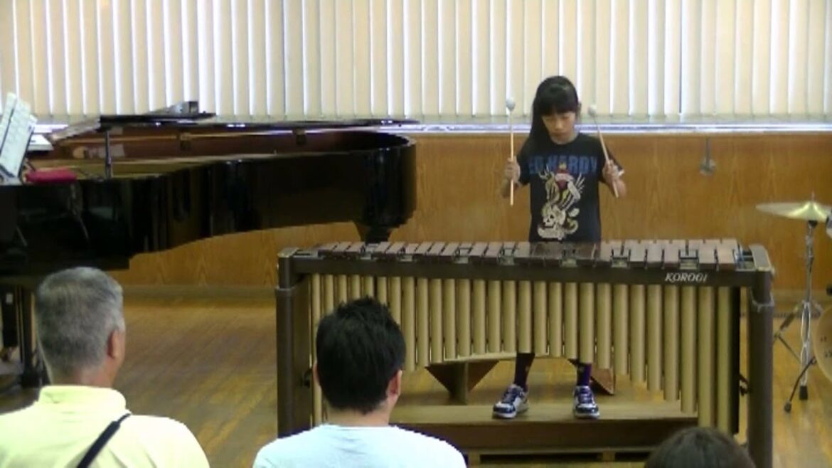 マリンバ演奏　小学校2年生　彼こそが海賊