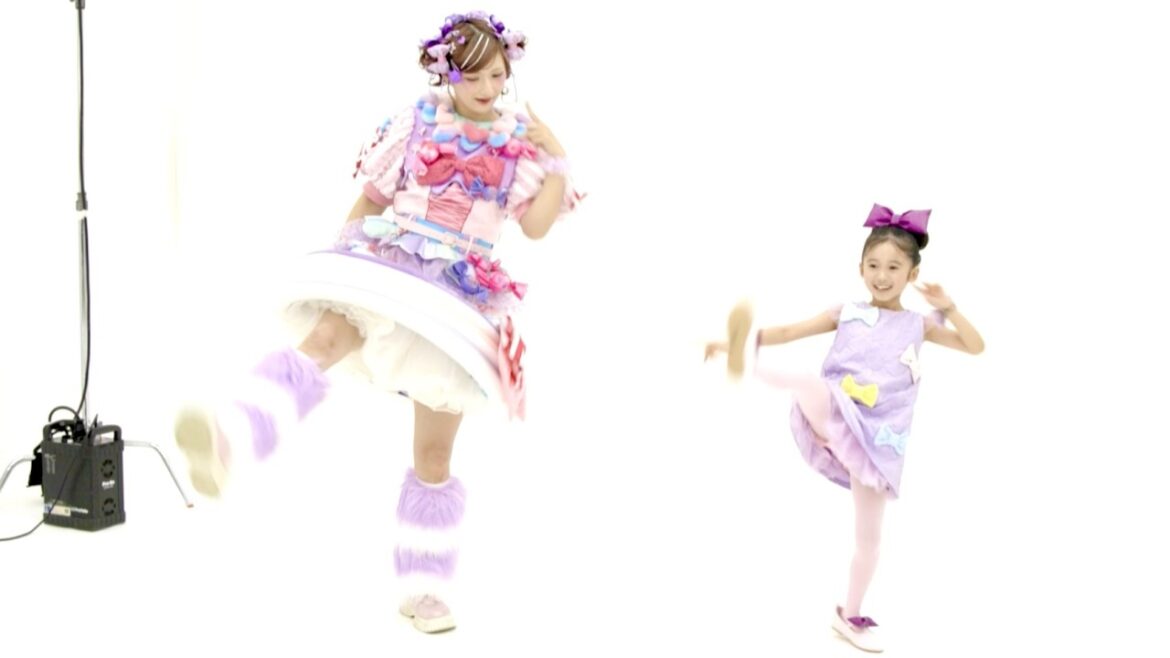 「しなこワールド」果汁グミアレンジ！しなこ&子役の泉谷星奈がダンス／WEBCM「ぷにぷにくだもの」＋インタビュー＋メイキング