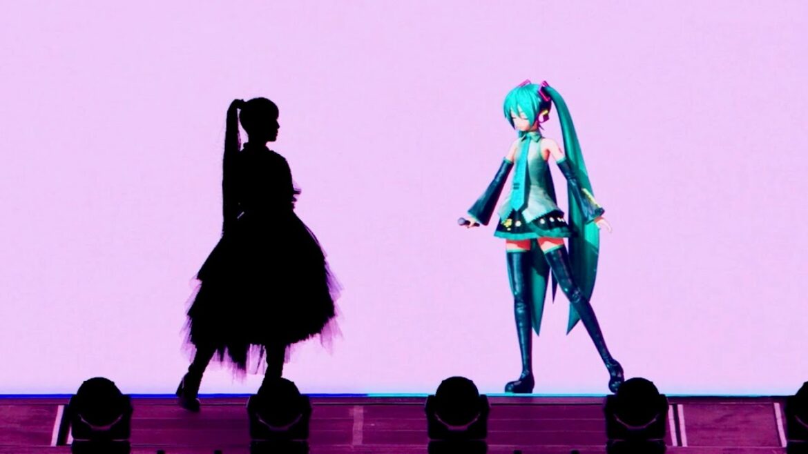 Ado、初音ミクと共演！国立競技場でのワンマンライブ／映画『劇場版 Ado SPECIAL LIVE「心臓」』予告編