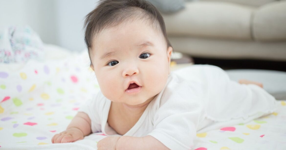 赤ちゃんがすぐうつ伏せになる。どうしたらいい？【書籍オンライン編集部セレクション】 | 医者が教える赤ちゃん快眠メソッド | ダイヤモンド・オンライン