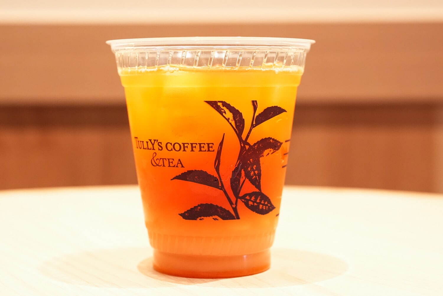 「＆TEA ローズ＆ピーチティー」 680円
※アイス・トールサイズのみ
※店舗限定