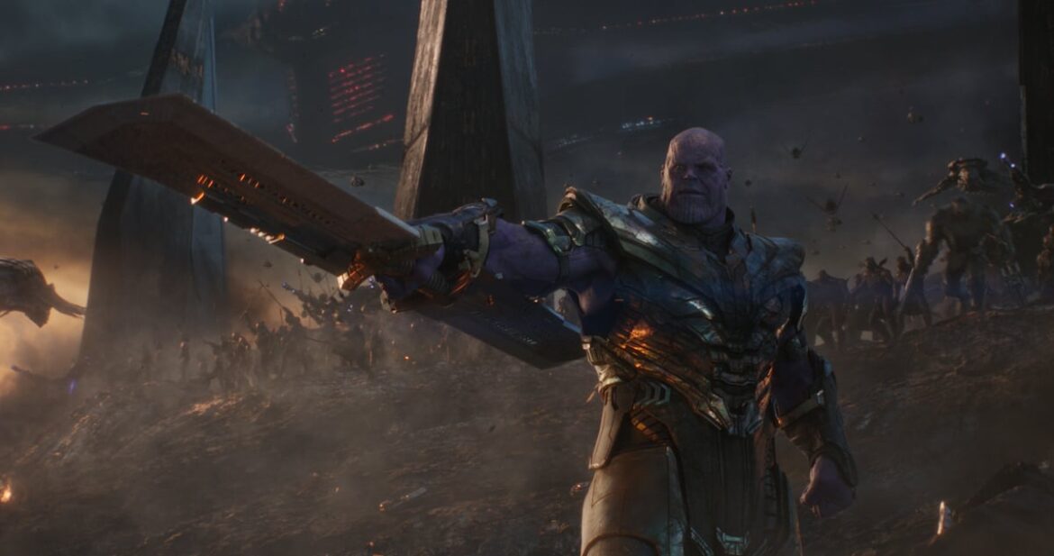 『アベンジャーズ／エンドゲーム』で襲撃を仕掛けるサノス（ジョシュ・ブローリン）