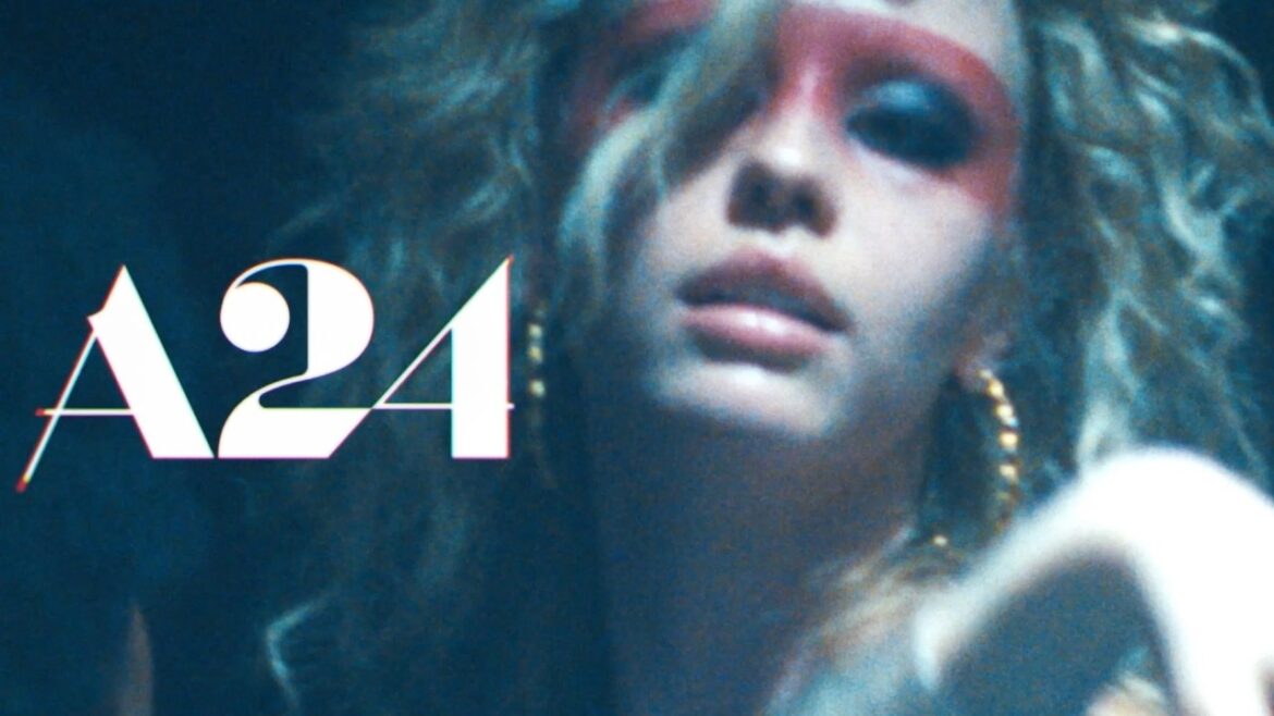 ポルノ女優から“本物のスター"へ『Pearl パール』『X エックス』シリーズ完結編／映画『MaXXXine マキシーン』特別映像