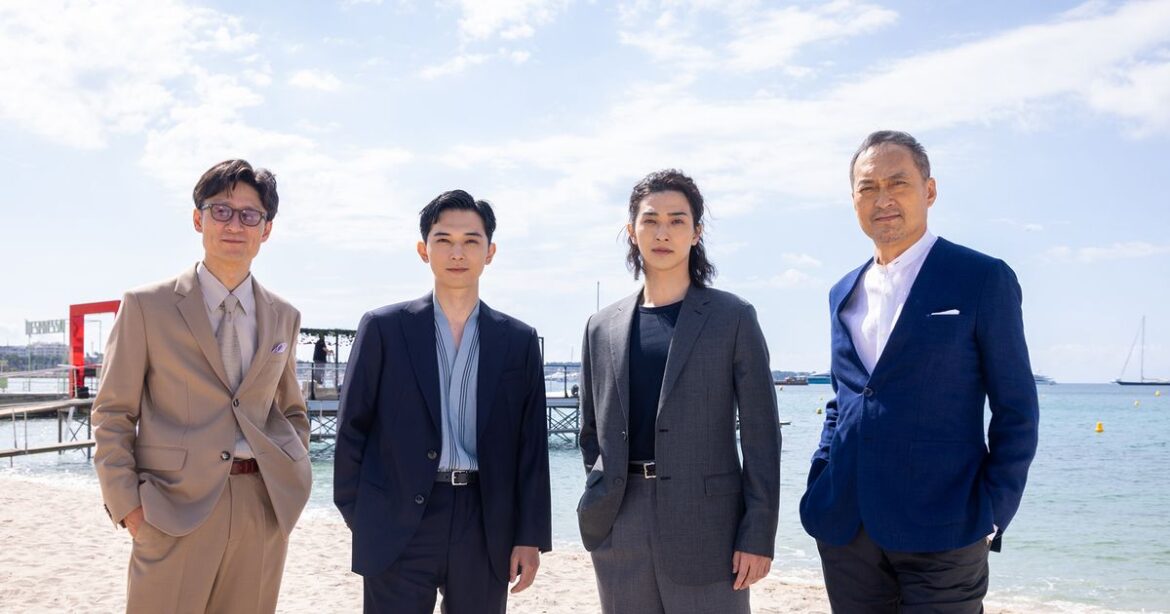 カンヌ監督週間出品『国宝』李相日監督、公式上映を前に心境「作り手にとっては重圧」 - シネマトゥデイ