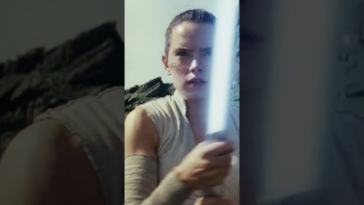 ライトセーバーで切った岩が…💥｜最後のジェダイ (エピソード8)｜Star Wars(スター・ウォーズ)  #shorts