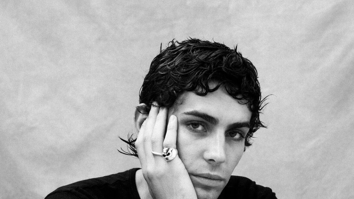 ファッションと音楽の表現者、ステファノ・ガリーチのルーツを探る【FAB FIVE】 | Vogue Japan