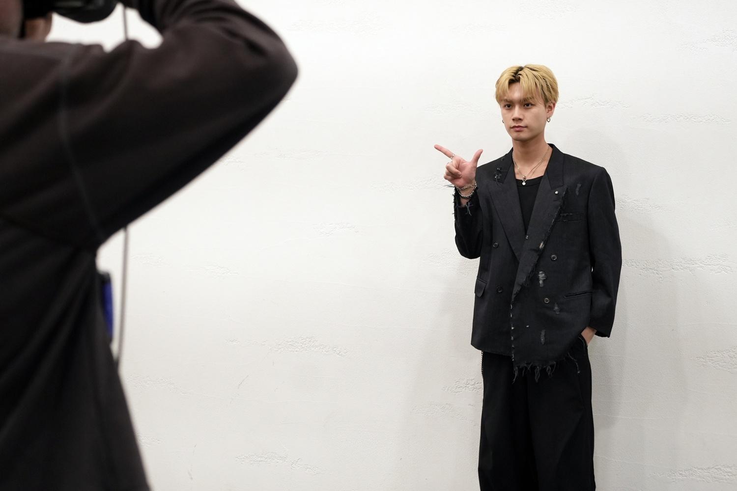 メンバーがセレクトした写真は？「ヴィクトリーグ！」番組グッズ制作の裏側公開