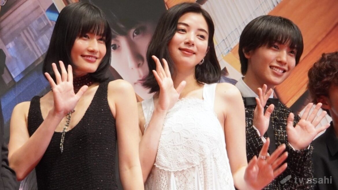 【エンタメ取材現場】池田エライザ、橋本愛、阿達慶 映画「リライト」舞台挨拶付き完成披露試写会 - テレ朝news