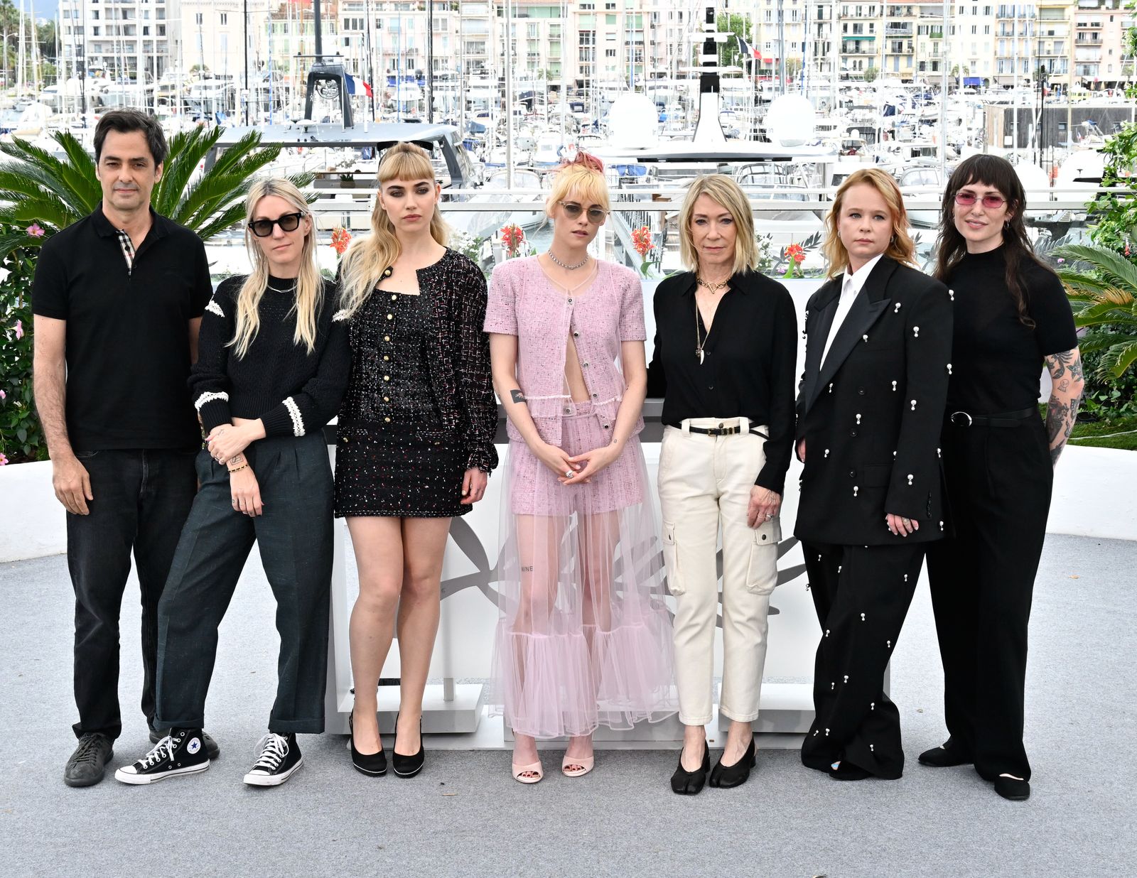 クリステン・スチュワート、カンヌ国際映画祭Charles Gillibert Dylan Meyer Imogen Poots Kristen Stewart Kim Gordon Thora Birch at The Chronology...