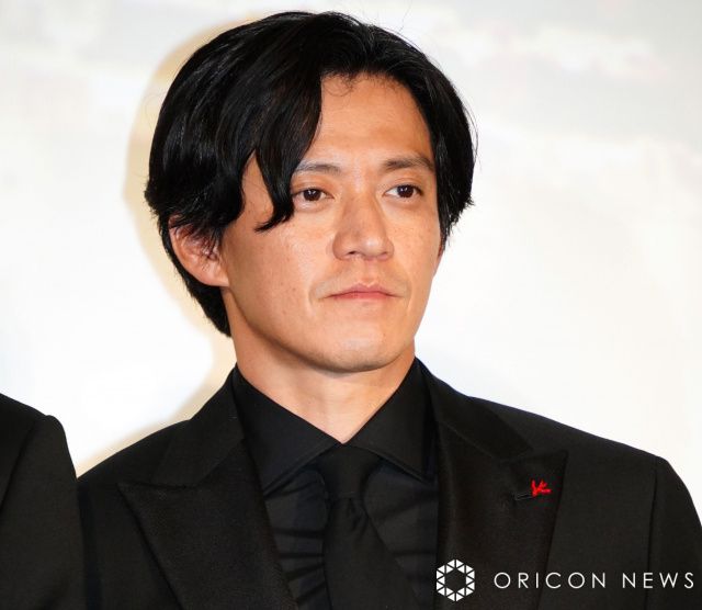 小栗旬、映画『フロントライン』ジャパンプレミアに登場「胸を張って皆さんにお届けできる作品になった」 | | ORICON NEWS 小栗旬、映画『フロントライン』ジャパンプレミアに登場「胸を張って皆さんにお届けできる作品になった」 | | ORICON NEWS