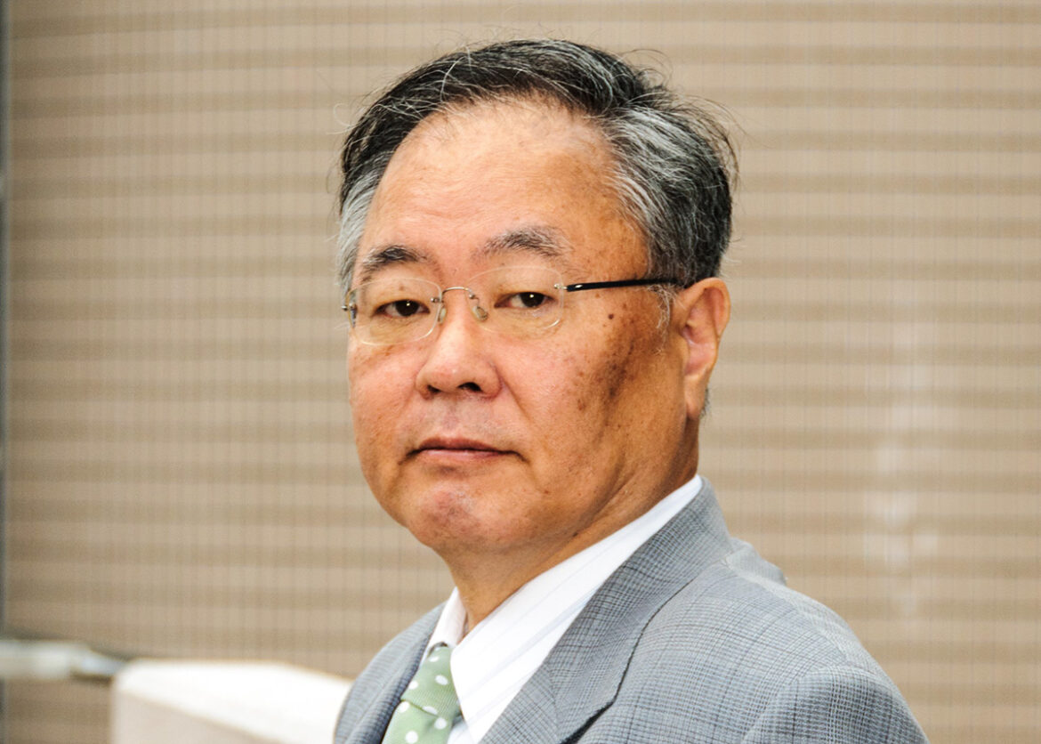 お勉強しかできない“秀才バカ”なのにエリートと勘違い…高橋洋一が的外れな主張に呆れた年収の「壁」問題　『財務省 バカの「壁」』試し読み | 試し読み | Book Bang －ブックバン－